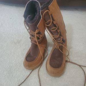 Ugg Whitley Boot Size 6